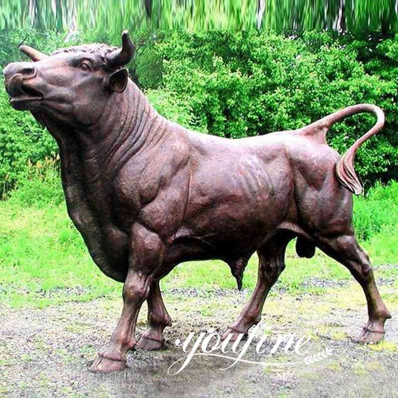 Life Size Fighting Bull Sculpture Farmhouse Decor for Sale 